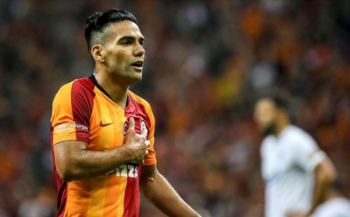 Galatasaray'da Falcao'nun maliyeti: 22.9 milyon euro