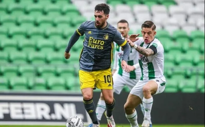 Hollanda'daki T�rk derbisinde Orkun K�k�� �ov