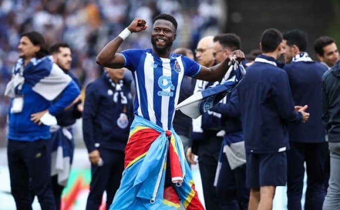 Mbemba'dan ger�ek ya��yla ilgili a��klama