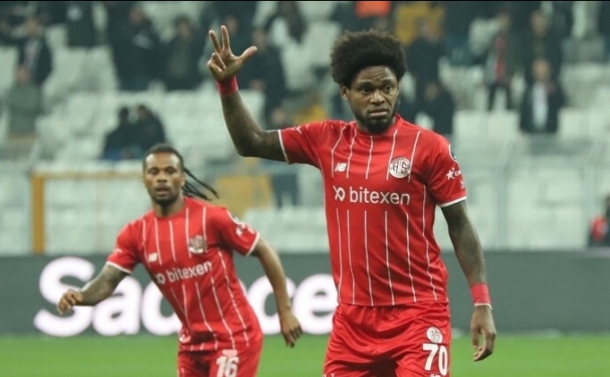 Luiz Adriano'ya lkesinden teklif geldi!