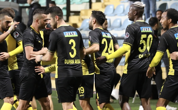 �stanbulspor galibiyeti hat�rlad�! Sel�uk �nan yine kaybetti