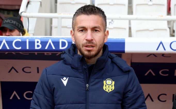 Adem B�y�k kendini oyuna ald� ama ma� d�nmedi!