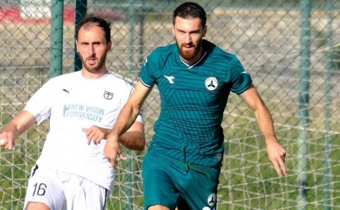 Giresunspor'da g�zler Bajic'te!