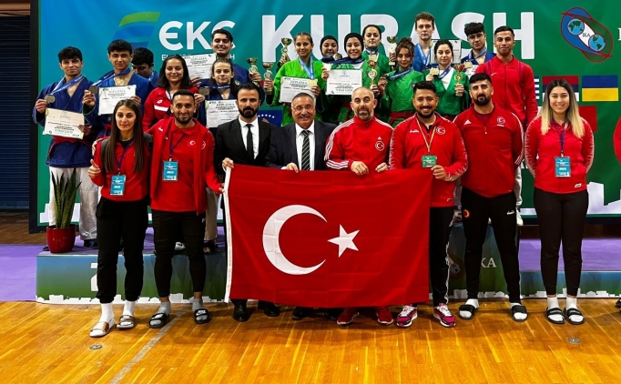 D�nya Kura� �ampiyonas� ba�lad�