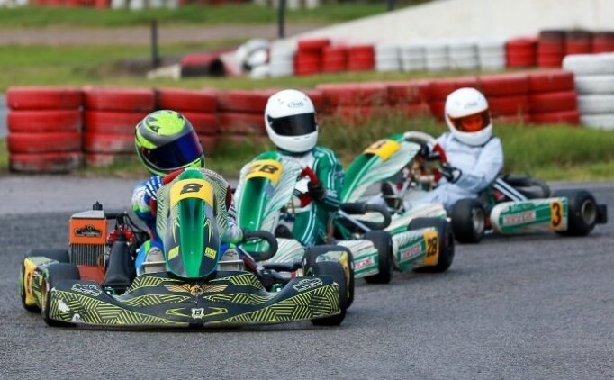 Senenin son karting yar��� Kocaeli'de ko�uldu