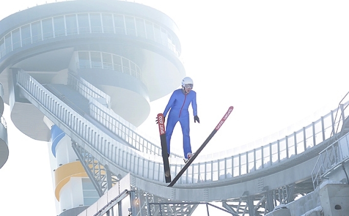 Milli kayakla atlama sporcular, Dnya Kupas ayaklarnda yaracak