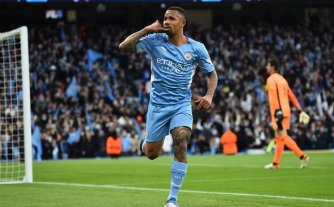 Gabriel Jesus adm adm Arsenal'e!