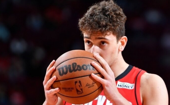 Alperen �eng�n'e eski tak�m arkada�lar�ndan destek!