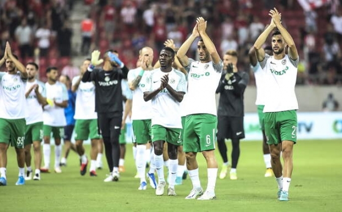 Maccabi geriden gelerek avantaj� kapt�