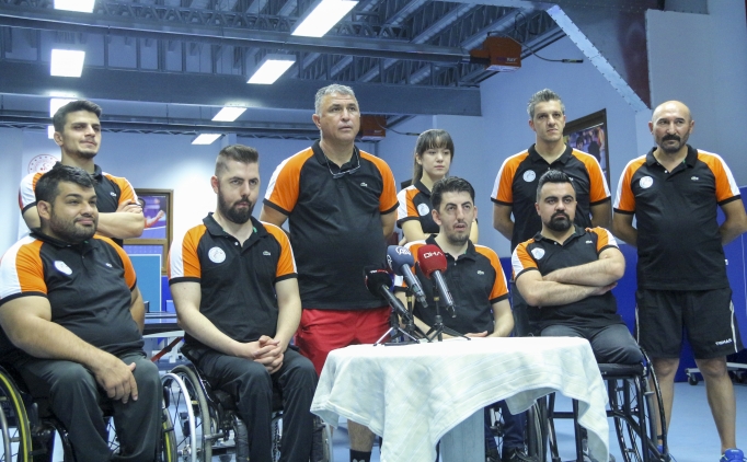 Para masa tenis�iler 5. �slami Dayan��ma Oyunlar�'na haz�r