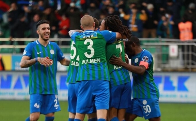 �aykur Rizespor'dan 'taraftarlar derne�i ba�kan�na sald�r�' a��klamas�