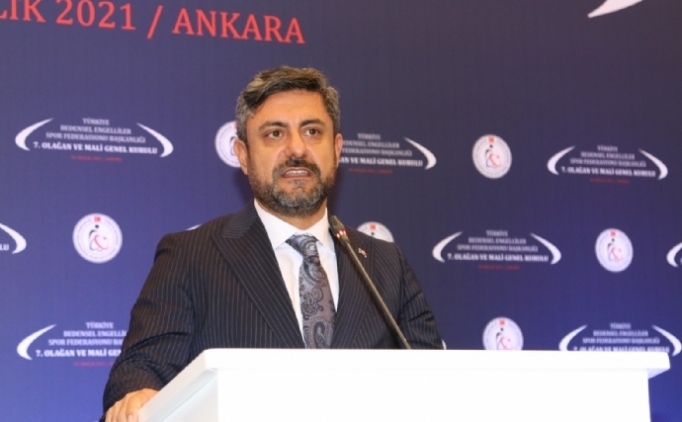 TBESF Ba�kan� Ergezen'den lokomotifin �arpmas� nedeniyle aya�� kesilen Eren'e destek