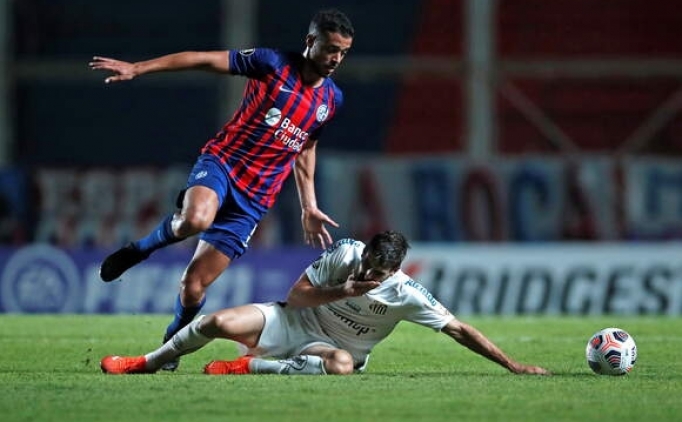 G�ztepe durmuyor: Arka arkaya imzalar