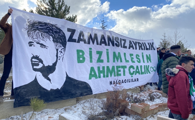 Konyaspor taraftar� Ahmet �al�k'�n ac�s�n� unutam�yor