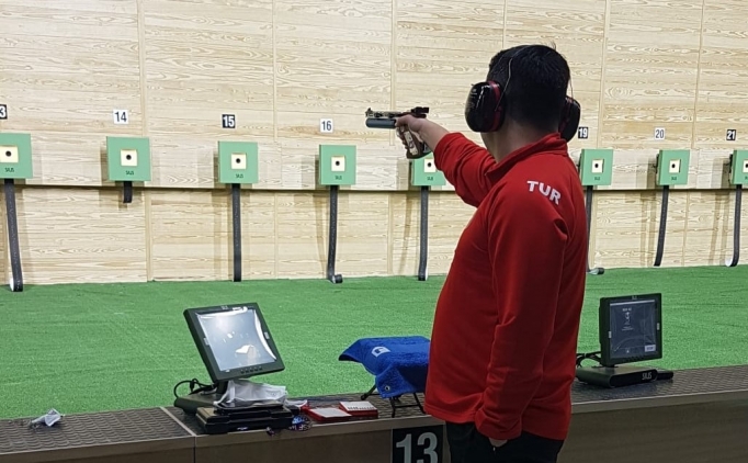 �smail Kele�, M�s�r'da yar� finalde