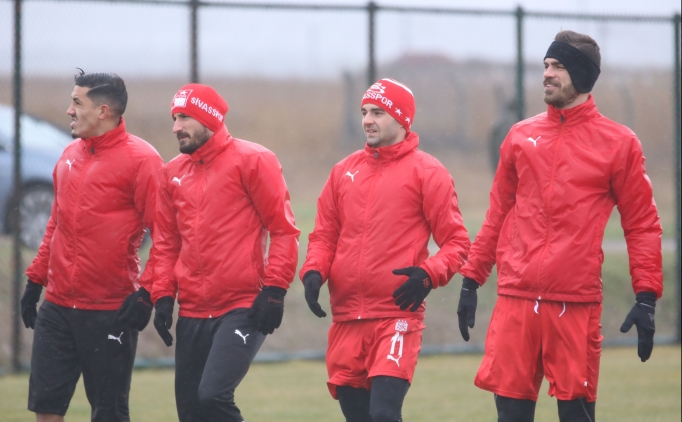 Sivasspor, Band�rmaspor ma��na haz�r