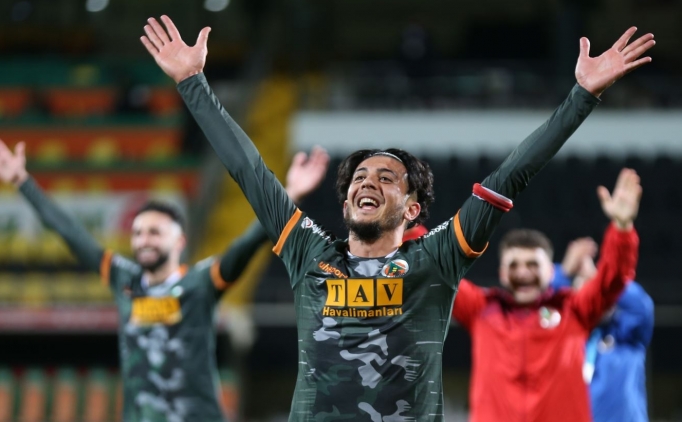 Be�ikta�'ta Tayfur Bing�l i�in dev zirve