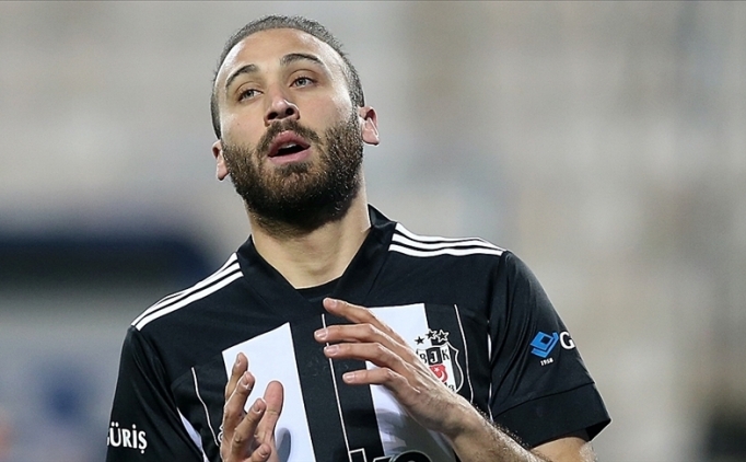 Cenk Tosun imzaya kald