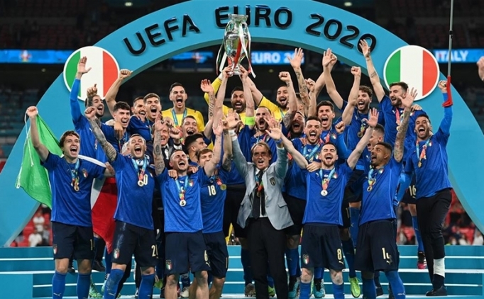 �talya, EURO 2032 i�in aday oldu!