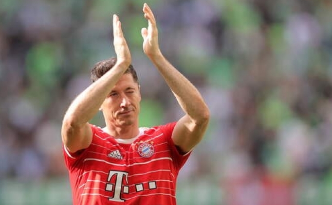Robert Lewandowski, gemileri yakt!