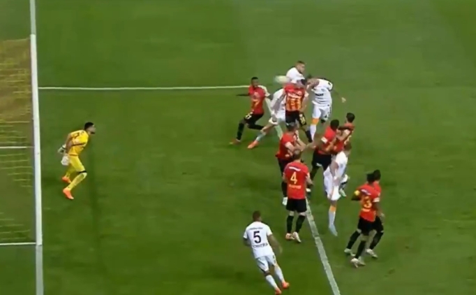 Galatasaray att�, VAR iptal etti!