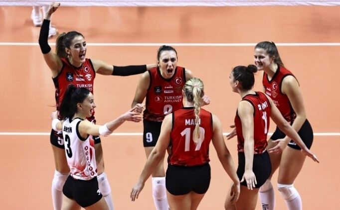 THY, ABD'li voleybolcu Kingdon ile uzatt�!