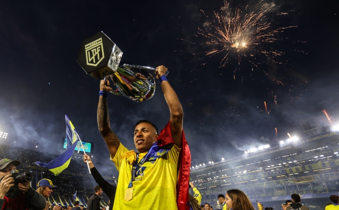 Fenerbah�e'ye Latin kanat; Sebastian Villa