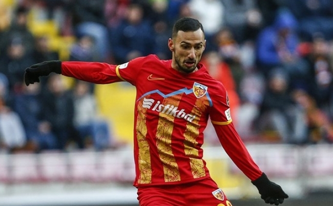 Kayserispor Onur Bulut ile uzatt�!