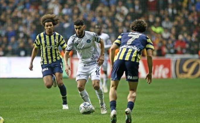 Fenerbahe Adana'da 2 puan brakt