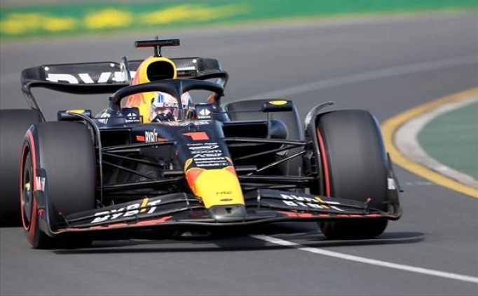 Formula 1'de pole pozisyonu Max'�n!