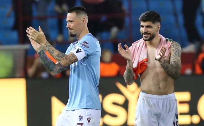 Hamsik, ma� sonunda g�zya�lar�n� tutamad�