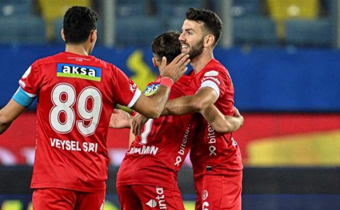 Antalyaspor'da transfer harekat�: Bonservisleri al�nacak