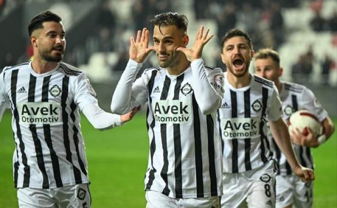 Marco Paixao, Altay'a veda etti!