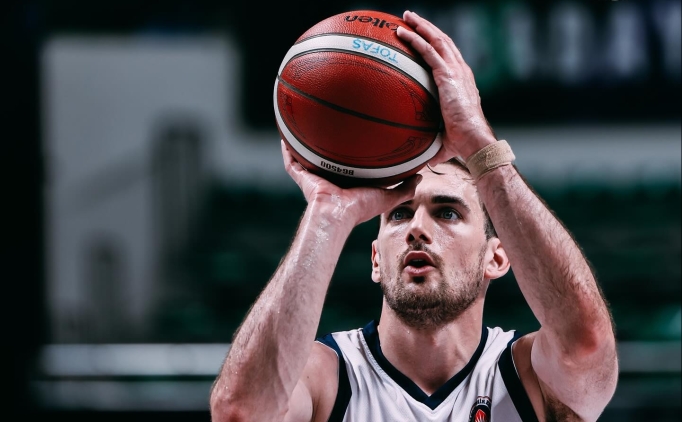 Basketbolda sezonun ilk hava at��� Manisa'da yap�lacak!