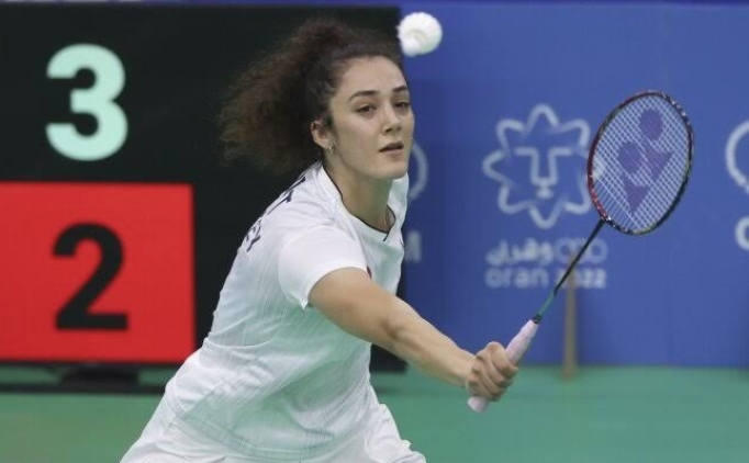 Milli sporcu Neslihan Yi�it Ar�n'dan erken veda