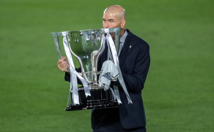 Perez'in yak�n gelecekteki hedefi Zinedine Zidane