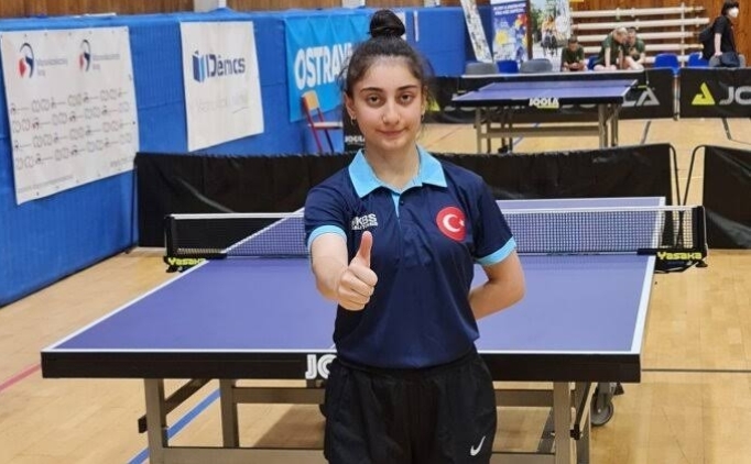 Milli para masa tenisi Ebru Acer, Polonya'da altn madalya kazand