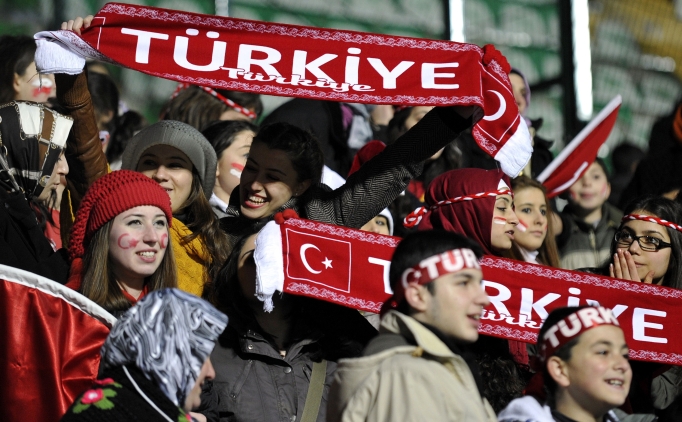 Bursa'da 11 y�l sonra milli ma� heyecan� 