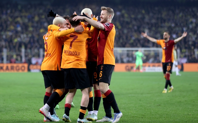 Galatasaray'da as kadro sahneye ��k�yor!