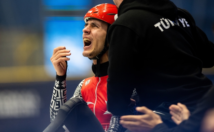 Buz pateninde tarihi madalya sevinci