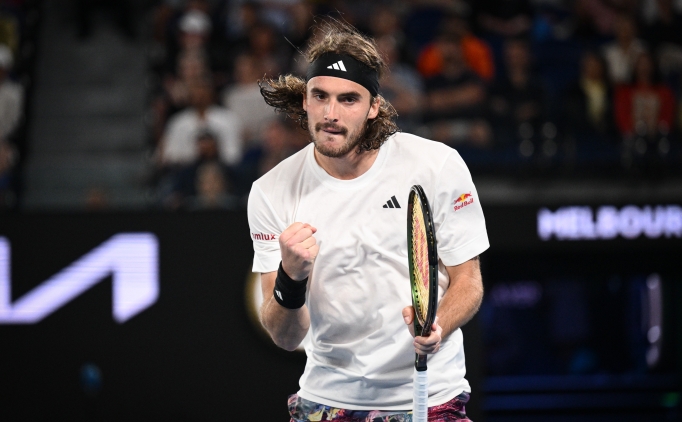 Avustralya A��k'ta ilk finalist Tsitsipas oldu