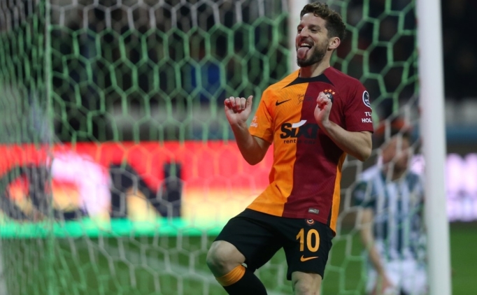 Mertens'in 54 g�nl�k hasreti sona eriyor!