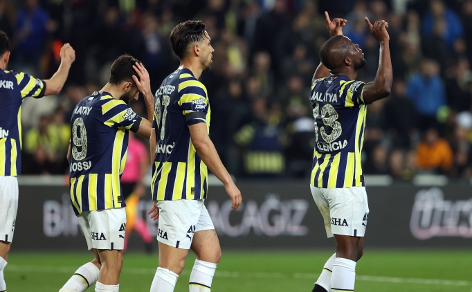 Enner Valencia, Fenerbah�e tarihine ge�ti!