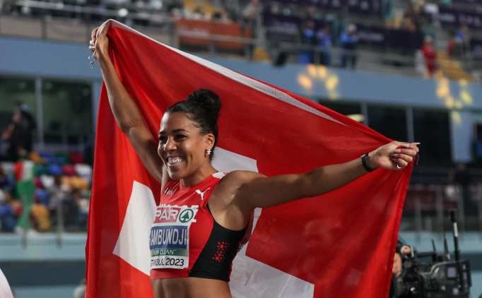 Kad�nlar 60 metrede �ampiyona rekoru egale edildi