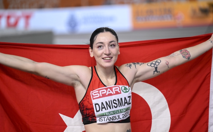 Tu�ba Dan��maz'dan alt�n madalya