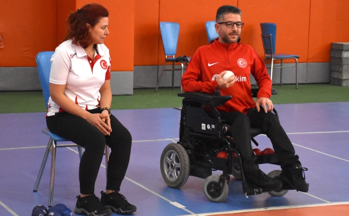 Kas hastas sporcu, Boccia Milli Takm'nn baars iin ter dkyor