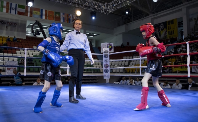 Muay Thai heyecan� Ankara'da ba�lad�