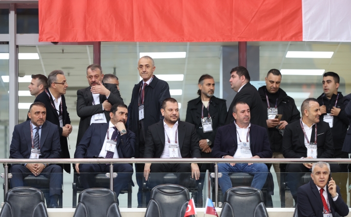 Trabzonspor'da genel kurulun ilk g�n� tamamland�