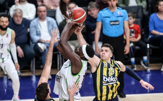 Fenerbah�e Beko, TOFA�'a deplasmanda ma�lup oldu