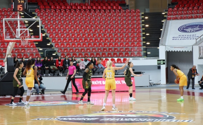 Kayseri Basketbol evinde �ankaya �niversitesi'ni devirdi
